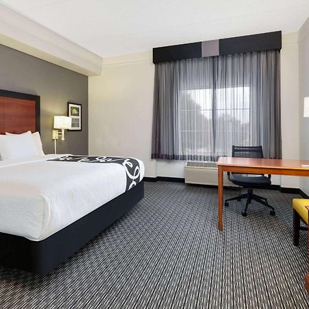 La Quinta By Wyndham Dallas North Central Buitenkant foto